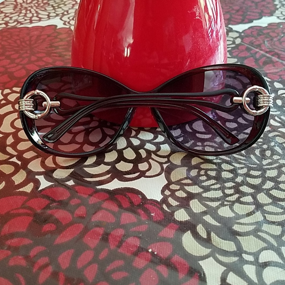 NWT Sunglasses - Picture 2 of 5